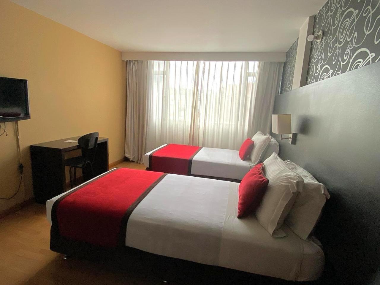 Hotel Silver Javeriana By Hospedium Bogotá Kültér fotó