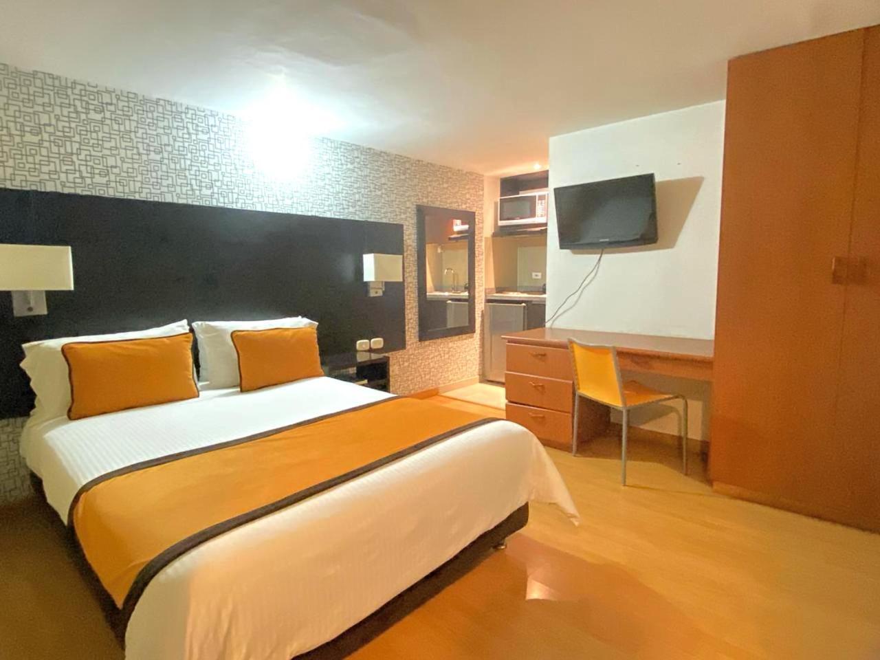 Hotel Silver Javeriana By Hospedium Bogotá Kültér fotó