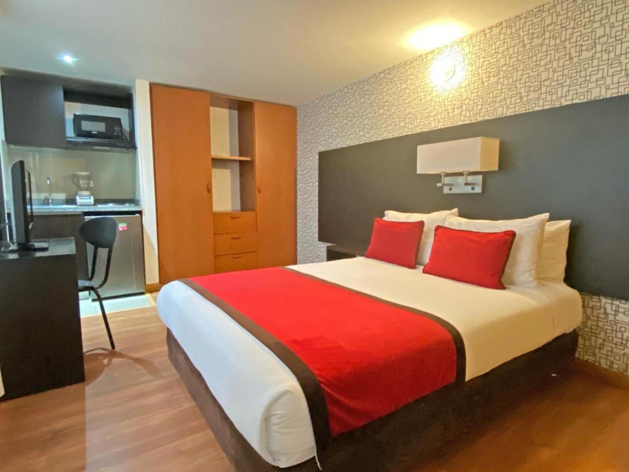 Hotel Silver Javeriana By Hospedium Bogotá Kültér fotó
