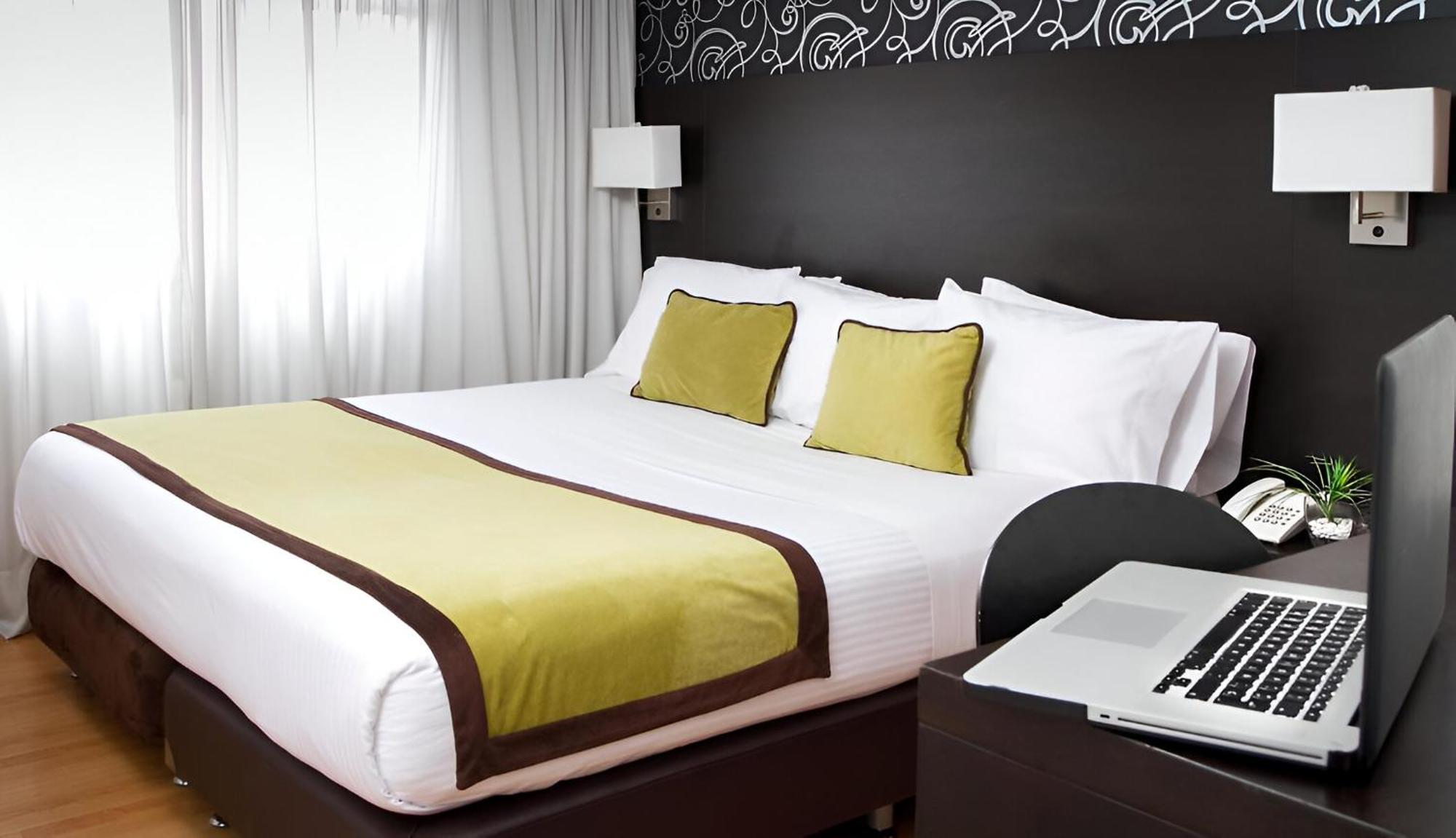 Hotel Silver Javeriana By Hospedium Bogotá Kültér fotó